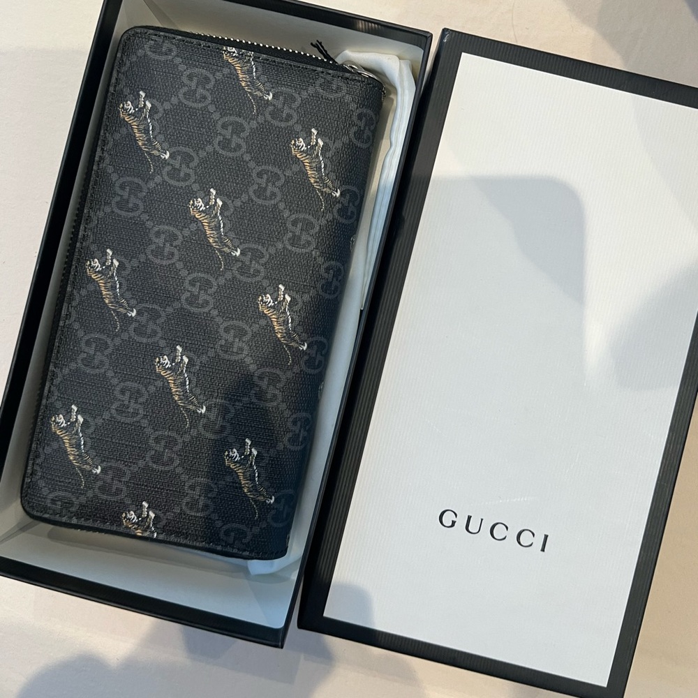 Gucci wallet